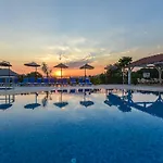 Seyir Village 3*